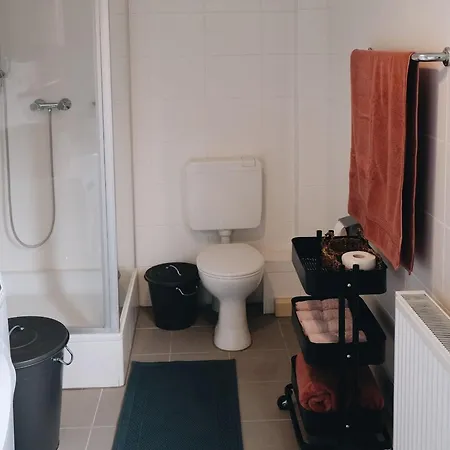Inn Bahnhof 123 *